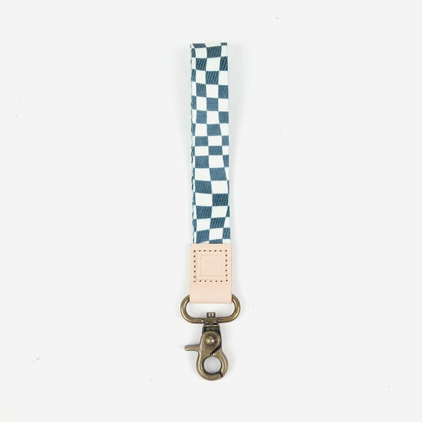 THREAD WRIST LANYARD